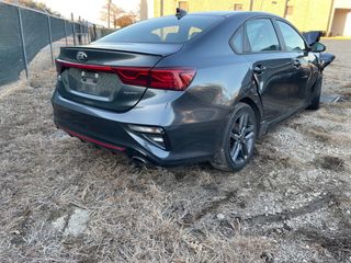 2021 Kia Forte GT-Line - Exterior Rear Right Corner Image